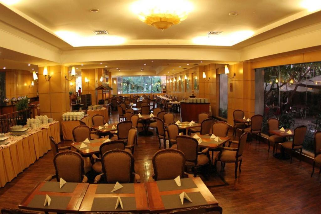 Oasis Amir Hotel Yakarta Exterior foto